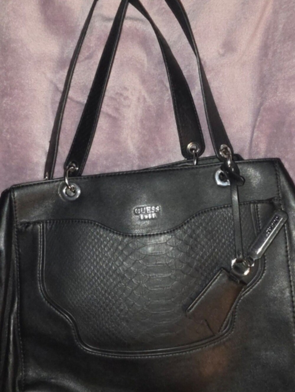 Guess Elegant Black Shoulder Bag